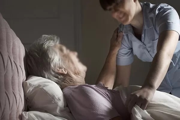 Cuidado a domicilio para niños y menores. Me cuido familias
